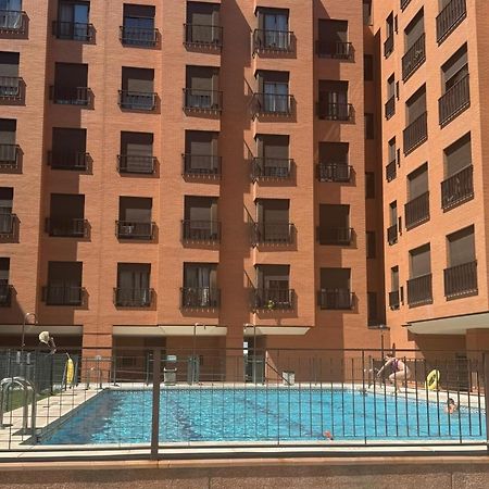 Apartamento Pirra Airport Apartment Мадрид Екстериор снимка